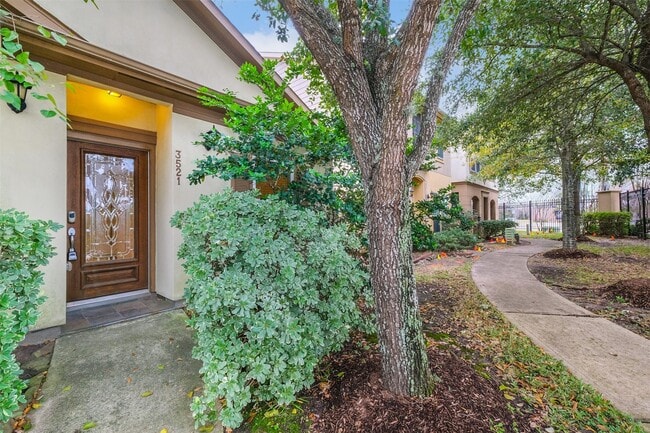 Foto del edificio - 3521 Clearview Cir