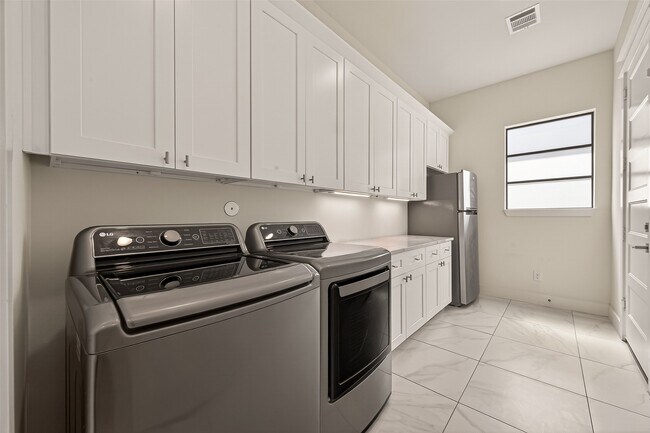 Foto del edificio - 10403 Anchorage Passage