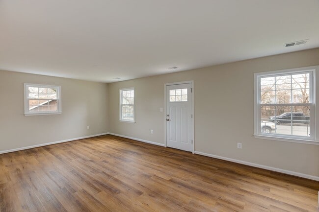 Building Photo - 9202 Douglas St