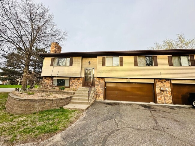 Building Photo - 840 Martha Lake Ct