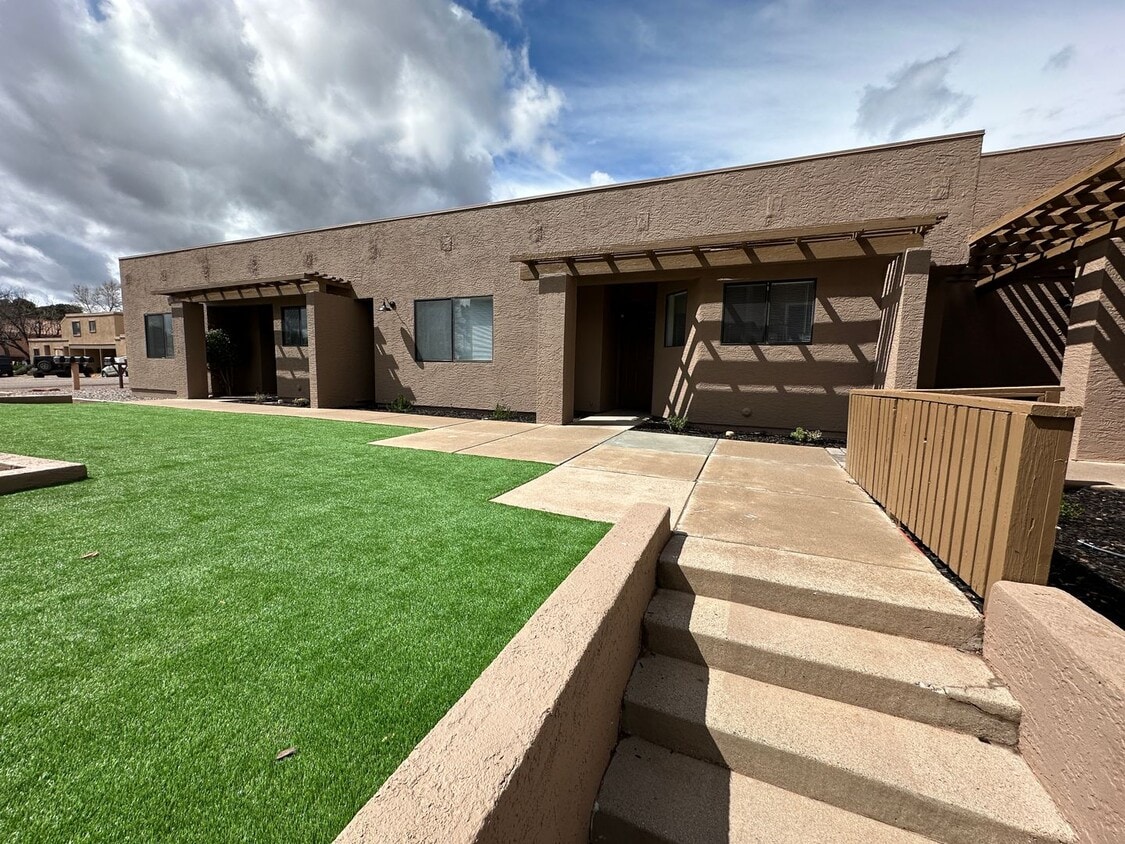 Primary Photo - APARTMENT - SEDONA - VILLAGE OF OAK CREEK