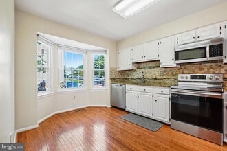 Building Photo - 12372 Herrington Manor Dr