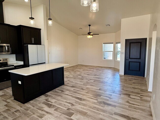 Building Photo - 3877 Santa Rosalina LN