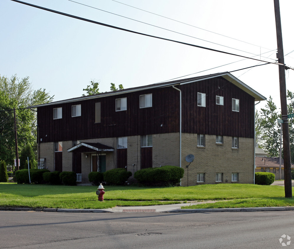 Building Photo - 503 University St
