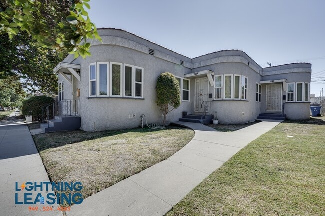 Building Photo - 6417 S Van Ness Ave