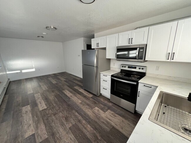 Foto del edificio - 1994 Badger Rd