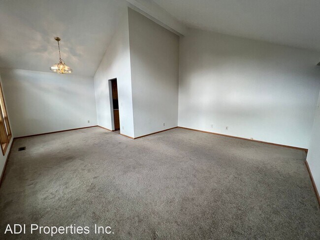 Foto del edificio - 3 br, 2 bath House - 17805 SW Cody Ln.