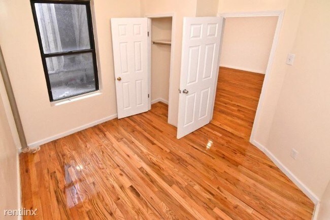 Building Photo - 208 W 145th St