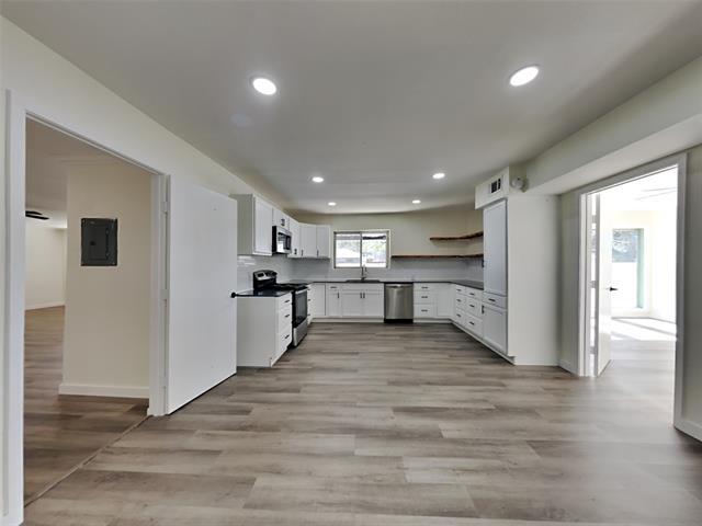 Foto del edificio - 2702 Wallin Dr