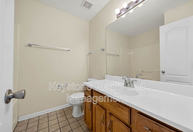 Building Photo - 2331 Raleigh Ct