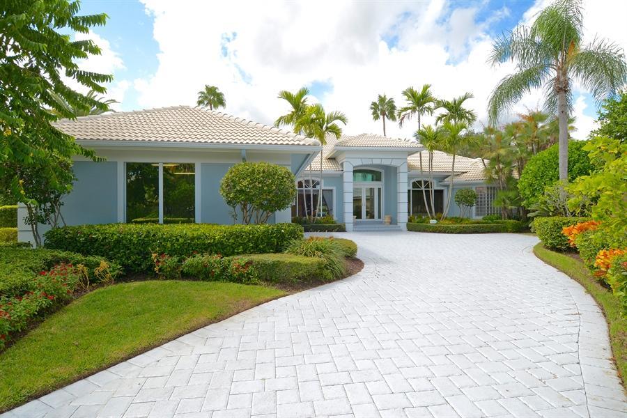 Primary Photo - 61 Saint James Dr