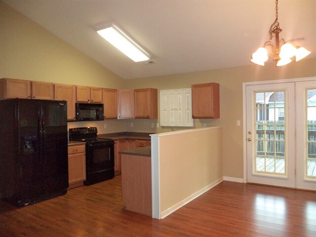 Building Photo - 1231 Mishas Way