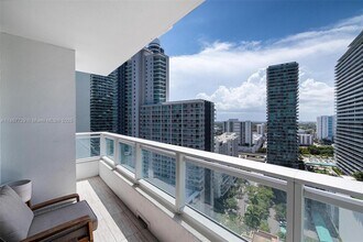 Building Photo - 1080 Brickell Ave