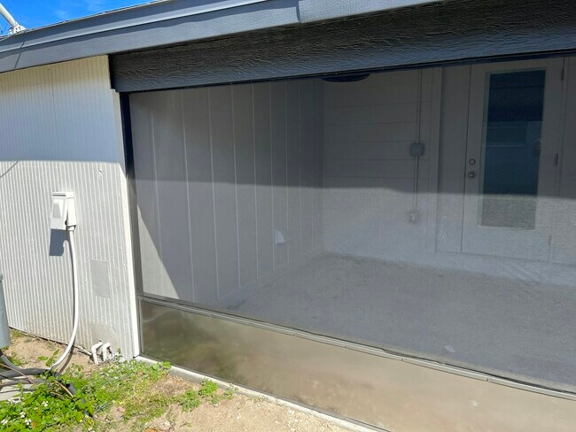 Building Photo - 6012 Rex Hall Ln