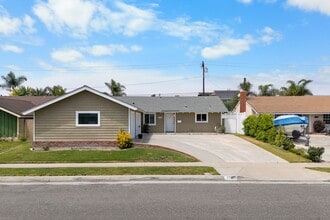 Building Photo - 17551 Misty Ln
