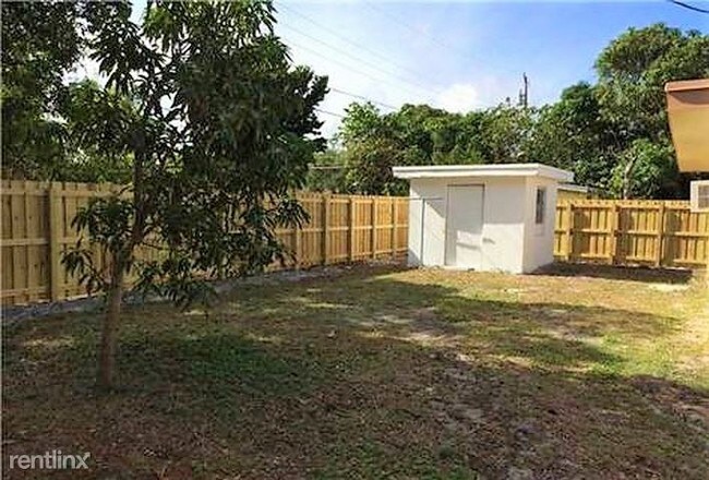 Building Photo - 3 br, 2 bath House - 130 NE 5th Street