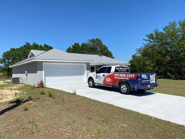 Foto del edificio - Desirable SW Ocala Neighborhood 3/2/2 **WON"T LAST**