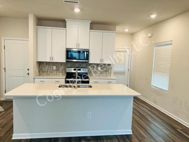 Foto del edificio - 280 Brook Farm Ln