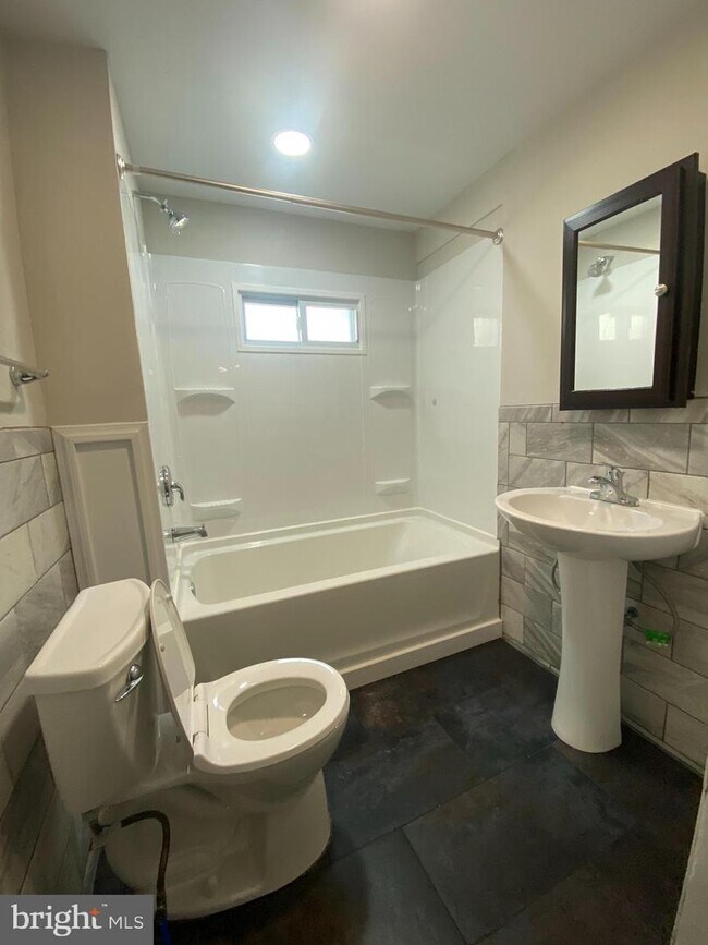 Foto del edificio - 535 E Lafayette St