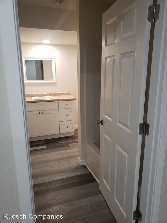 Foto del edificio - 3 br, 2 bath House - 1267 Evergreen Avenue