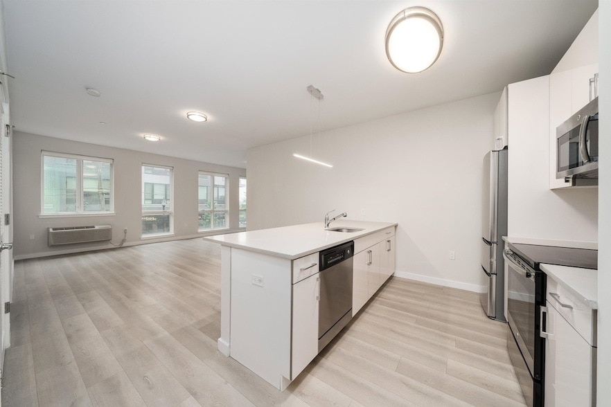 Photo - 16 Bennett Street Unit 504