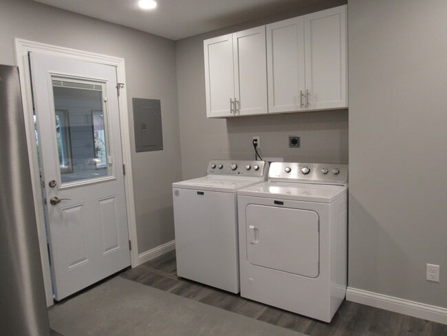 Building Photo - 240 5th St E