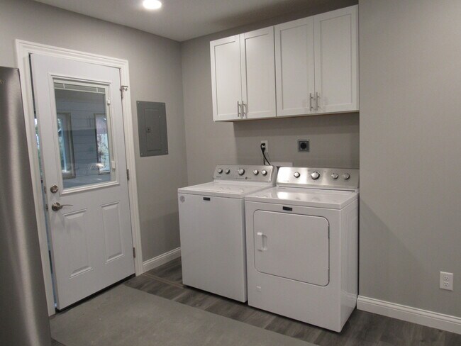 Foto del edificio - 240 5th St E