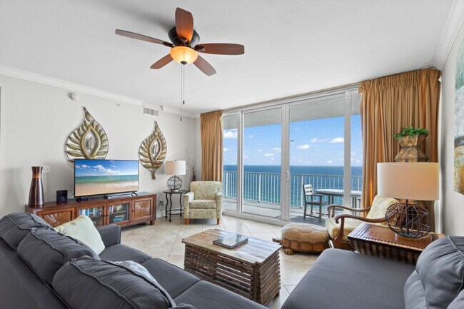 Foto del edificio - 365 E Beach Blvd