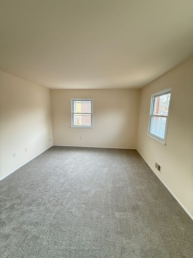 Building Photo - 3519 Buffalo Ct