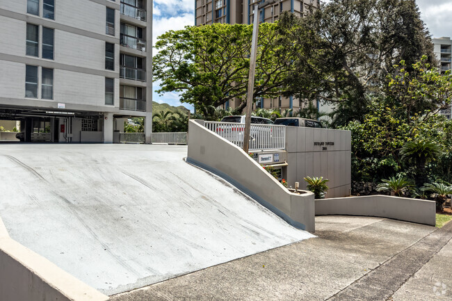 Foto del edificio - Nuuanu Towers