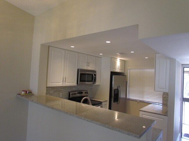 Foto del edificio - 21951 Soundview Terrace