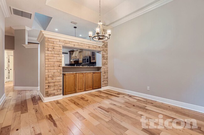 Foto del edificio - 1668 Woodland Dr