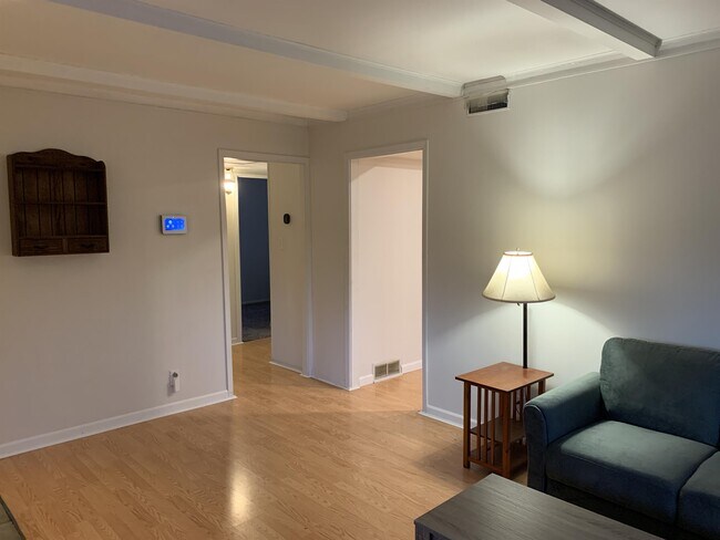Foto del edificio - 1402 S Cottage Grove Ave