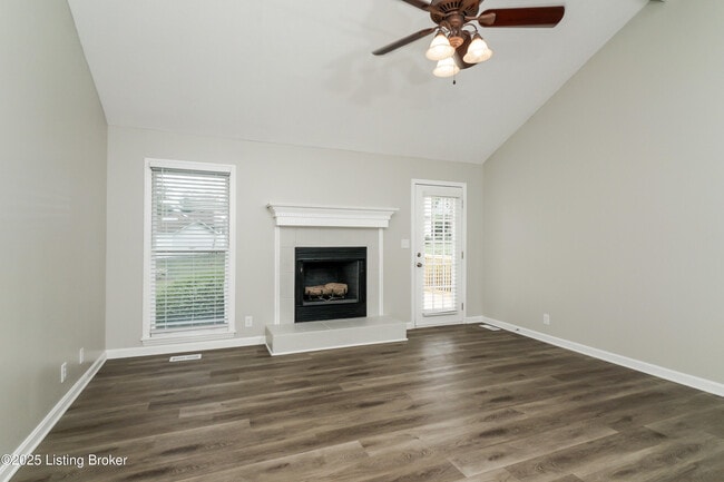 Foto del edificio - 10714 English Oak Ct