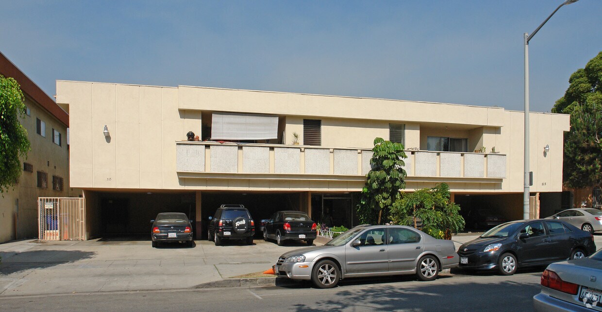 Building Photo - 515 N Alfred St