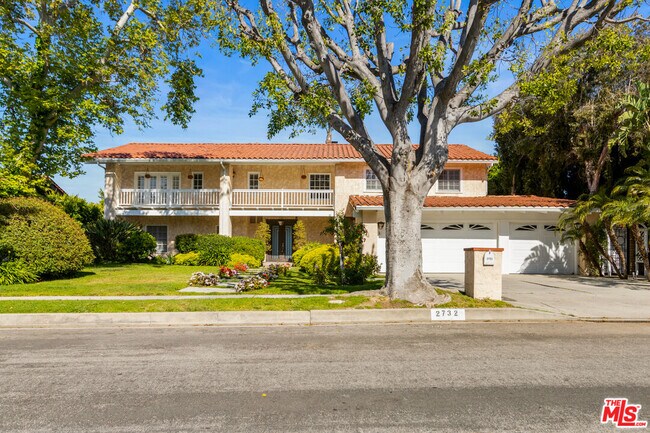Building Photo - 2732 Casiano Rd