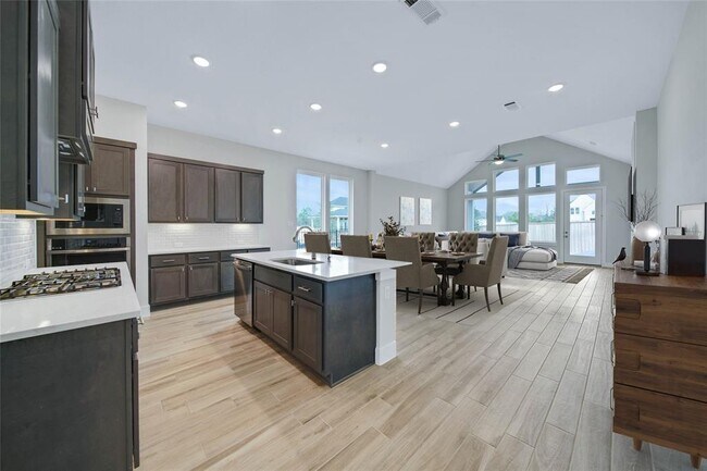 Foto del edificio - 26910 Swanborough Rd