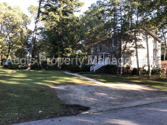 Primary Photo - 1101 Lorimer Rd