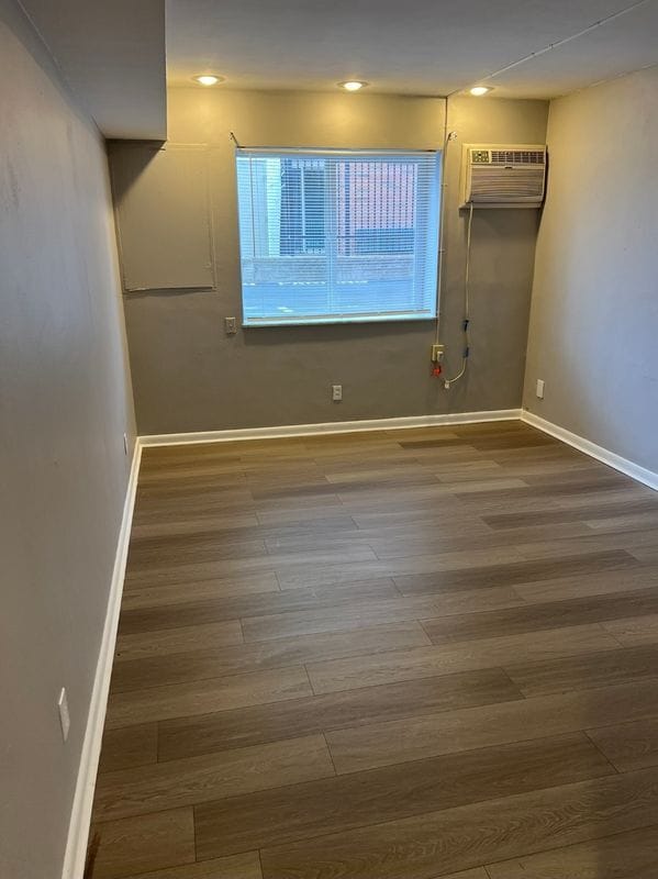 Foto principal - 475 W Grand Ave