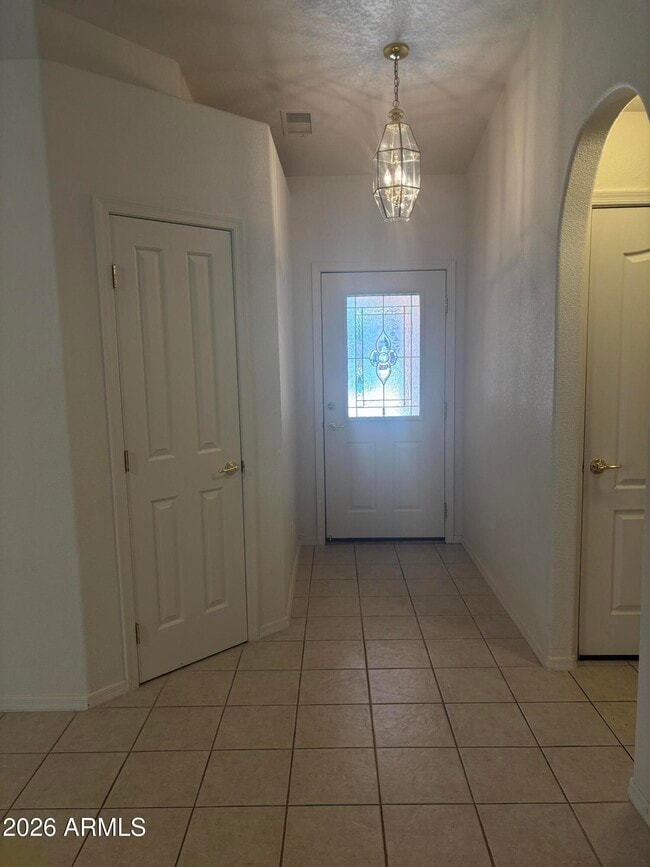 Building Photo - 1331 Deborah Dr