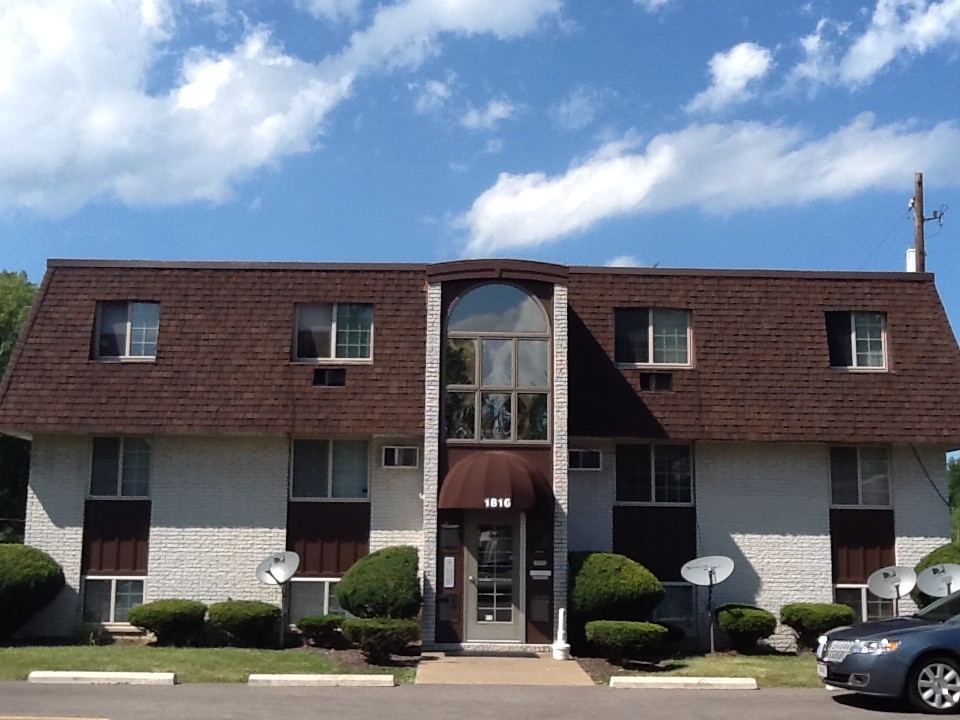 Kingston Apartments - 1816 Cooper Foster Park Rd