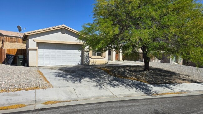 Building Photo - 13798 Oasis Dr