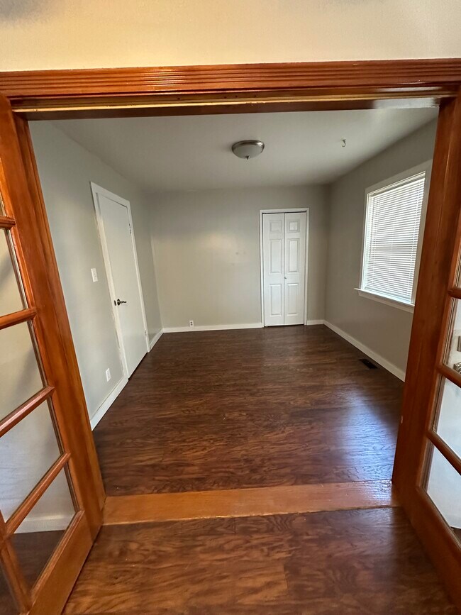 Building Photo - 8910 Lilly Dr
