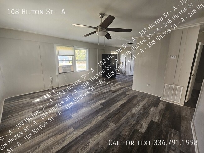 Building Photo - 108 Hilton St