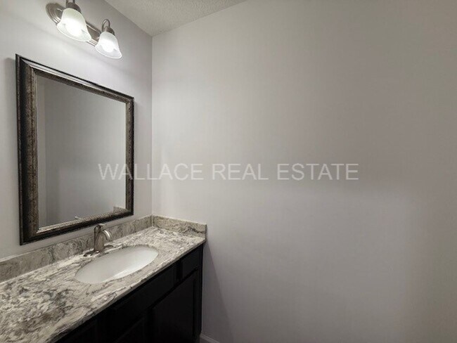 Foto del edificio - WEST KNOX CEDAR BLUFF AREA 2 BEDROOM 2.5 BATH TOWNHOUSE