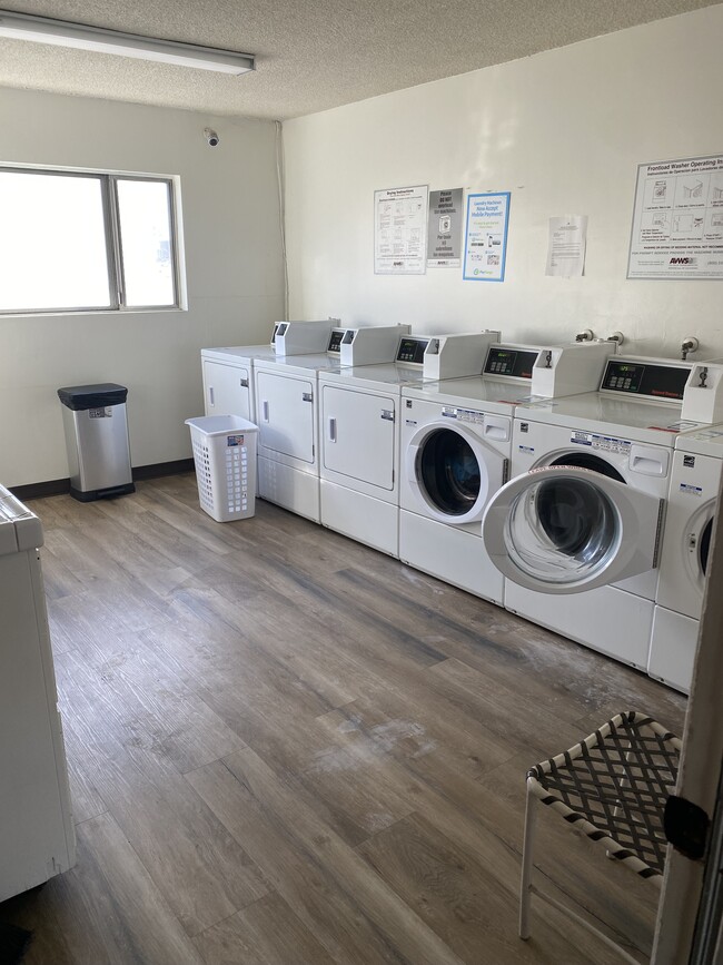 Laundry Room - 5300 Fairview Blvd