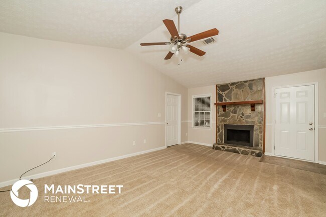 Foto del edificio - 148 Wildwood Dr