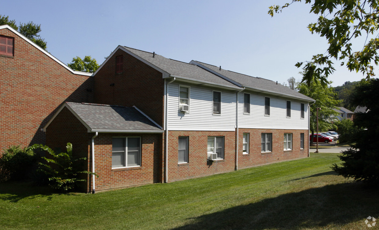 Foto del edificio - Creekside Apartments