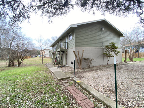 Primary Photo - 112 Lady Bird Ln