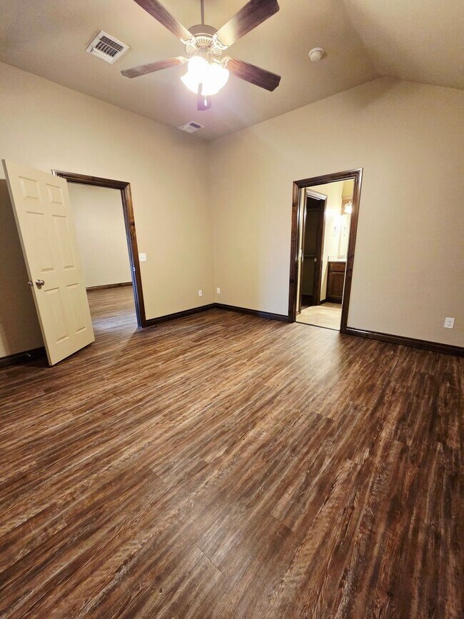 Building Photo - TAKE A LOOK AT YOUR NEW HOME!